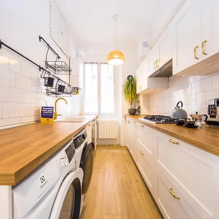 Casaviva - Comfy Modern Trilo In Principe Apartment *
